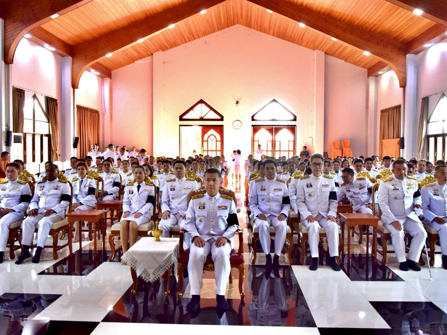 พิธีเจริญพระพุทธมนต์และพิธีทำบุญตักบาตรเฉลิมพระเกียรติสมเด็จพระเจ้าลูกยาเธอ เจ้าฟ้าทีปังกรรัศมีโชติ มหาวชิโรตตมางกูร สิริวิบูลยราชกุมาร 29 เมษายน